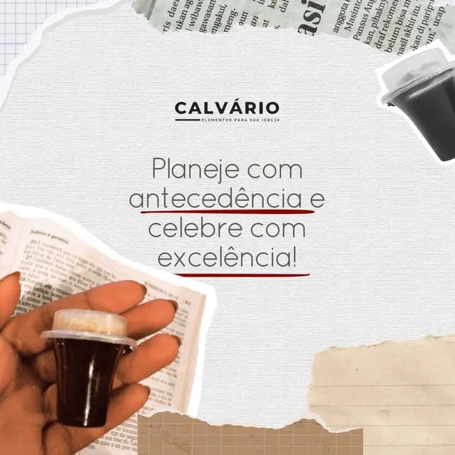 Cálice da Santa Ceia sobre a Bíblia Sagrada